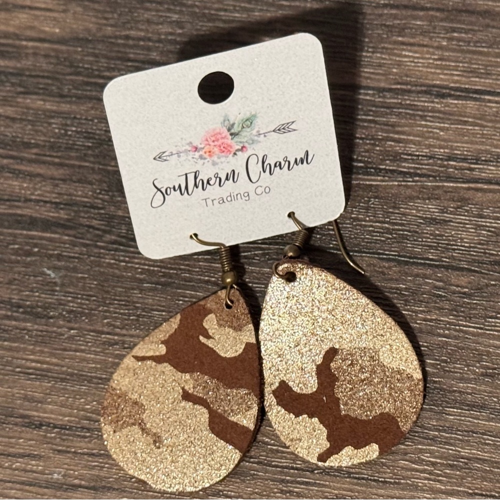Southern Charm Trading Co leather dangle teardrop camo camouflage earrings
